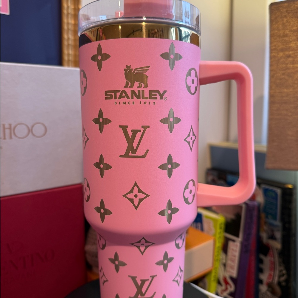Stanley Pink Tumbler with Iconic Pattern